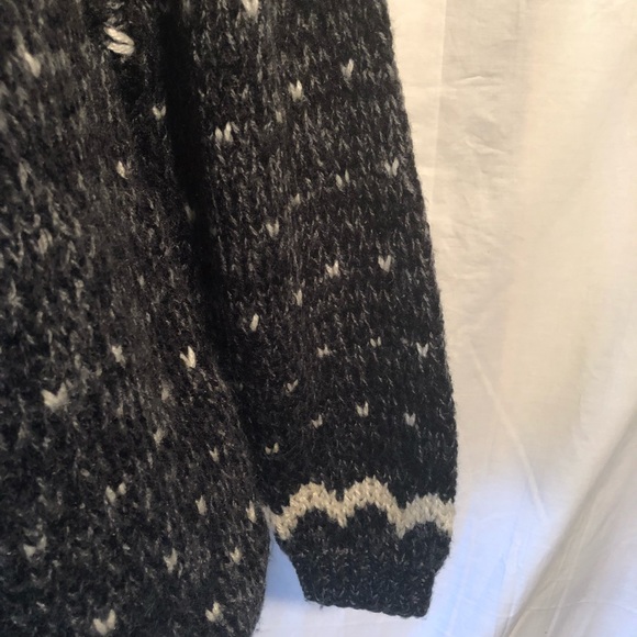 3 for $20- P.G.C Women's Sweater - Picture 5 of 6